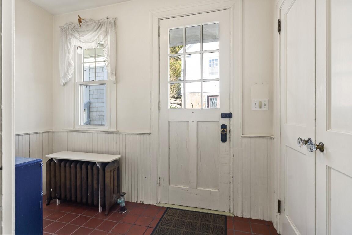 210 Ocean Point Road Boothbay, ME 04544 - Photo 10 of 93 010