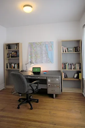 $2,000 | 2249 North Sawyer Avenue, Unit 2, Chicago, IL 60647