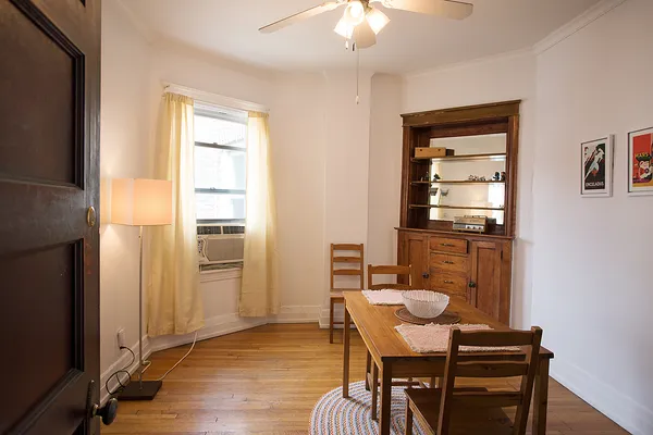 $2,000 | 2249 North Sawyer Avenue, Unit 2, Chicago, IL 60647