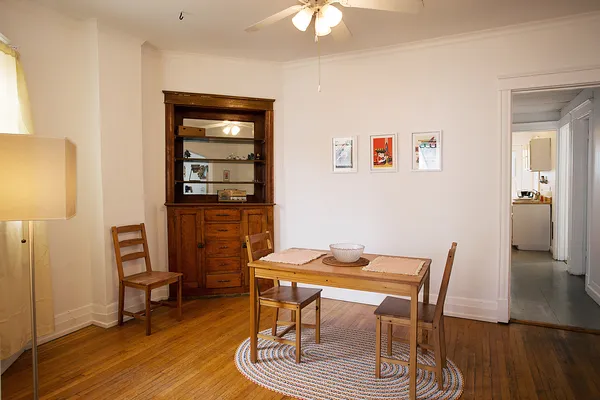 $2,000 | 2249 North Sawyer Avenue, Unit 2, Chicago, IL 60647