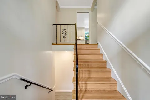 $1,650,000 | 1521 Forest Villa Lane, McLean, VA 22101