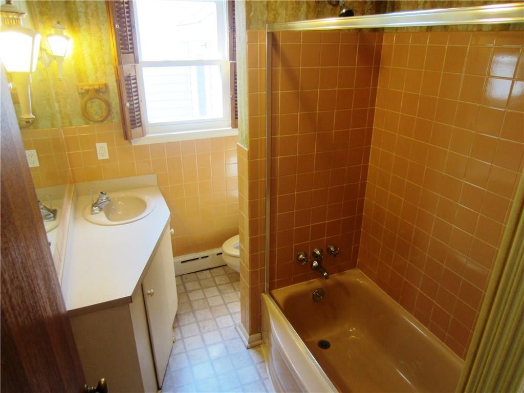 34 Ellsworth Street Springvale, ME 04083 - Photo 13 of 31 Photo