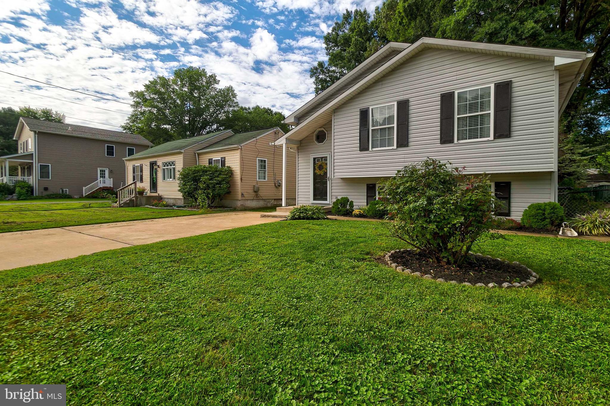 326 George Avenue Baltimore, MD 21221 - Photo 2 of 52 Gallery Image 2
