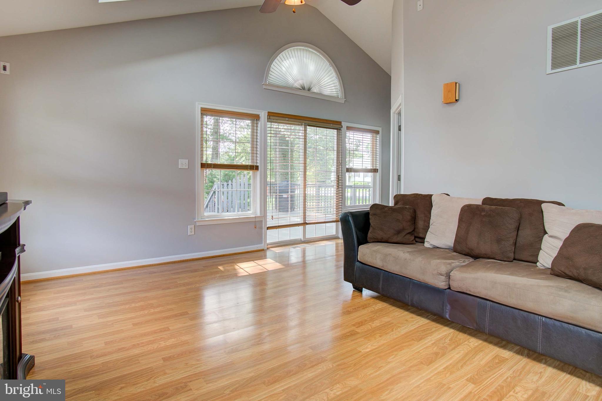 326 George Avenue Baltimore, MD 21221 - Photo 15 of 52 Gallery Image 15