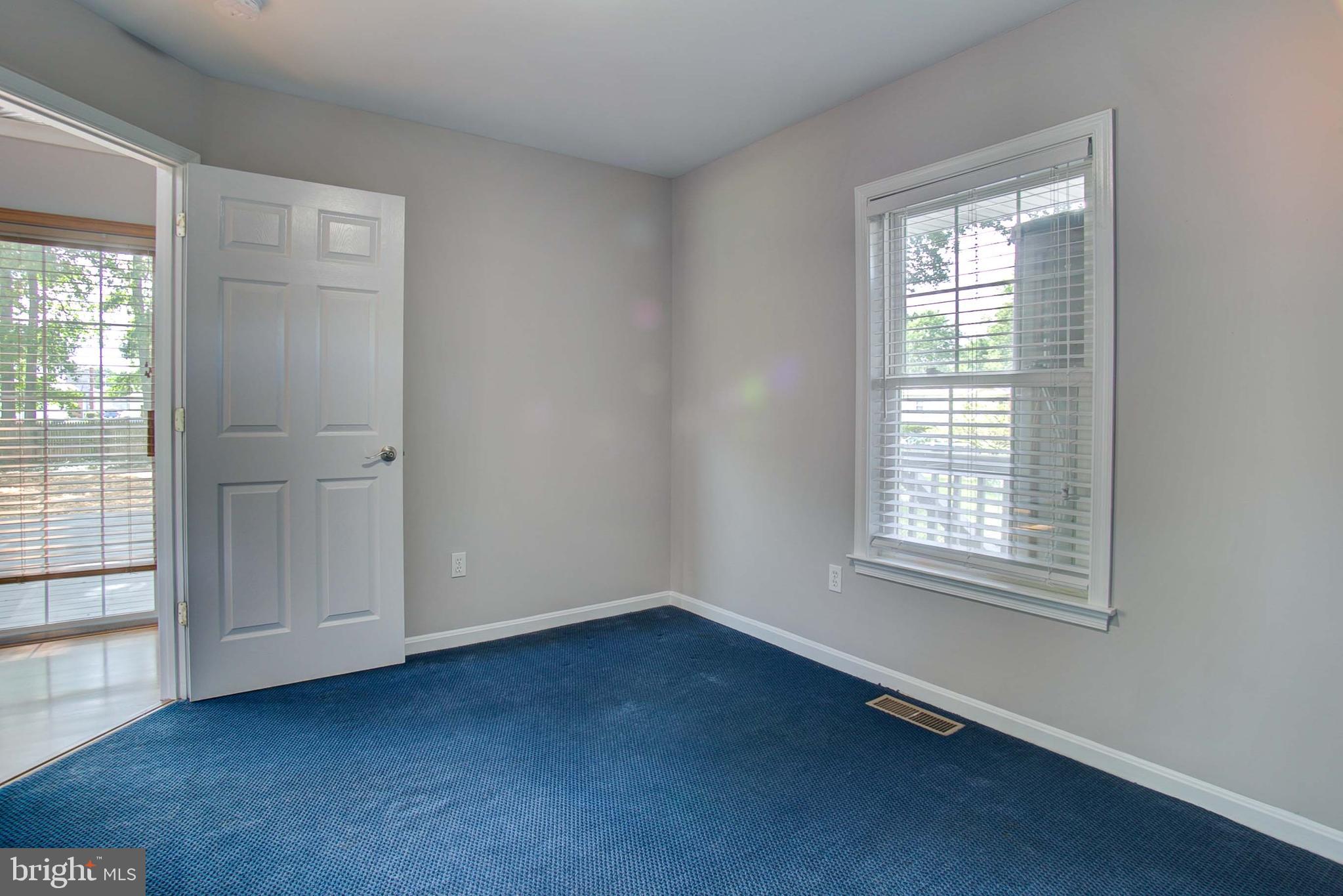 326 George Avenue Baltimore, MD 21221 - Photo 16 of 52 Gallery Image 16