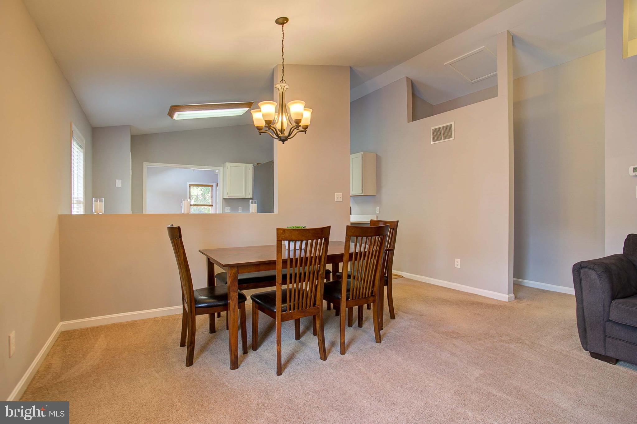 326 George Avenue Baltimore, MD 21221 - Photo 4 of 52 Gallery Image 4