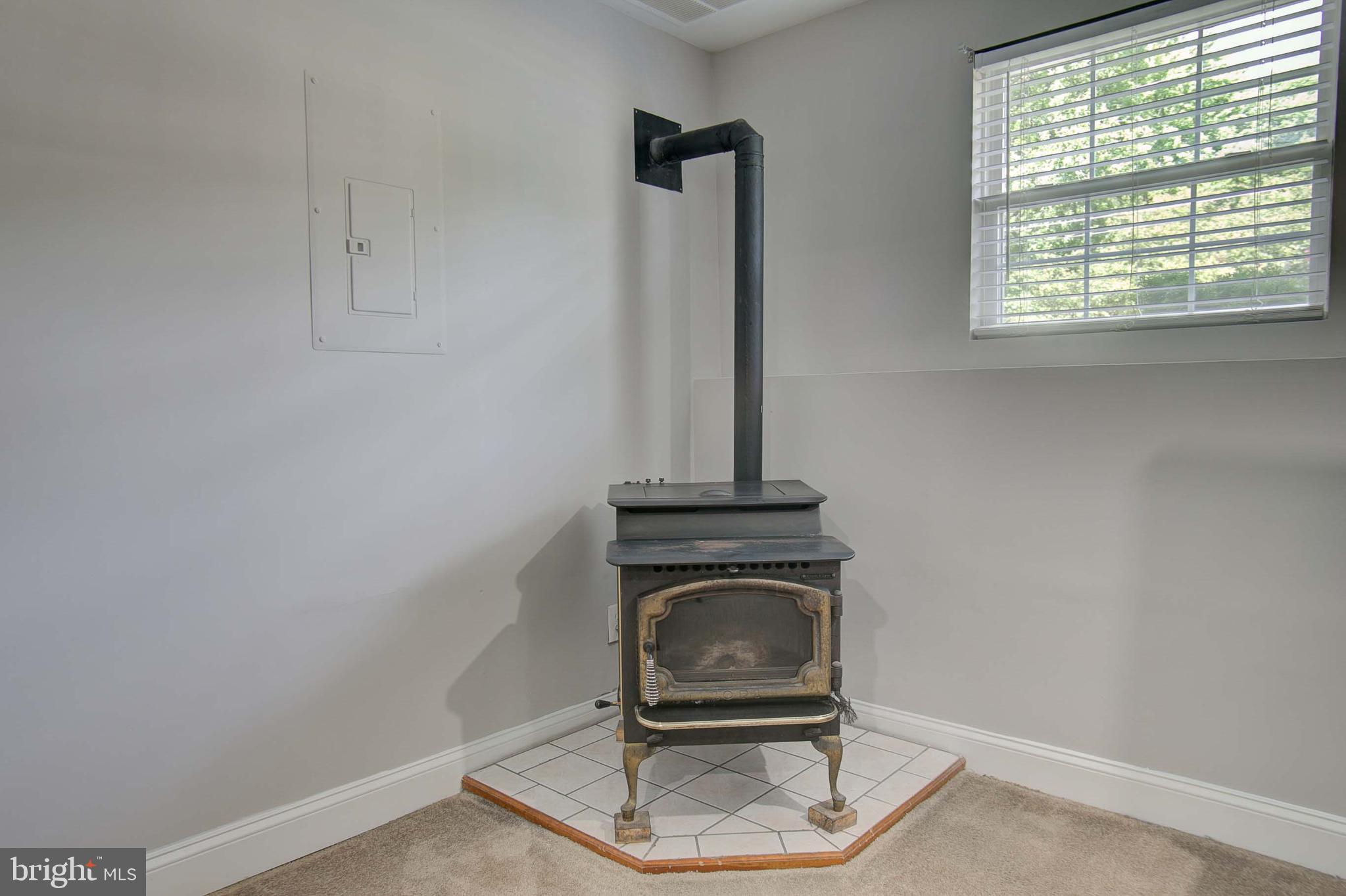 326 George Avenue Baltimore, MD 21221 - Photo 36 of 52 Gallery Image 36