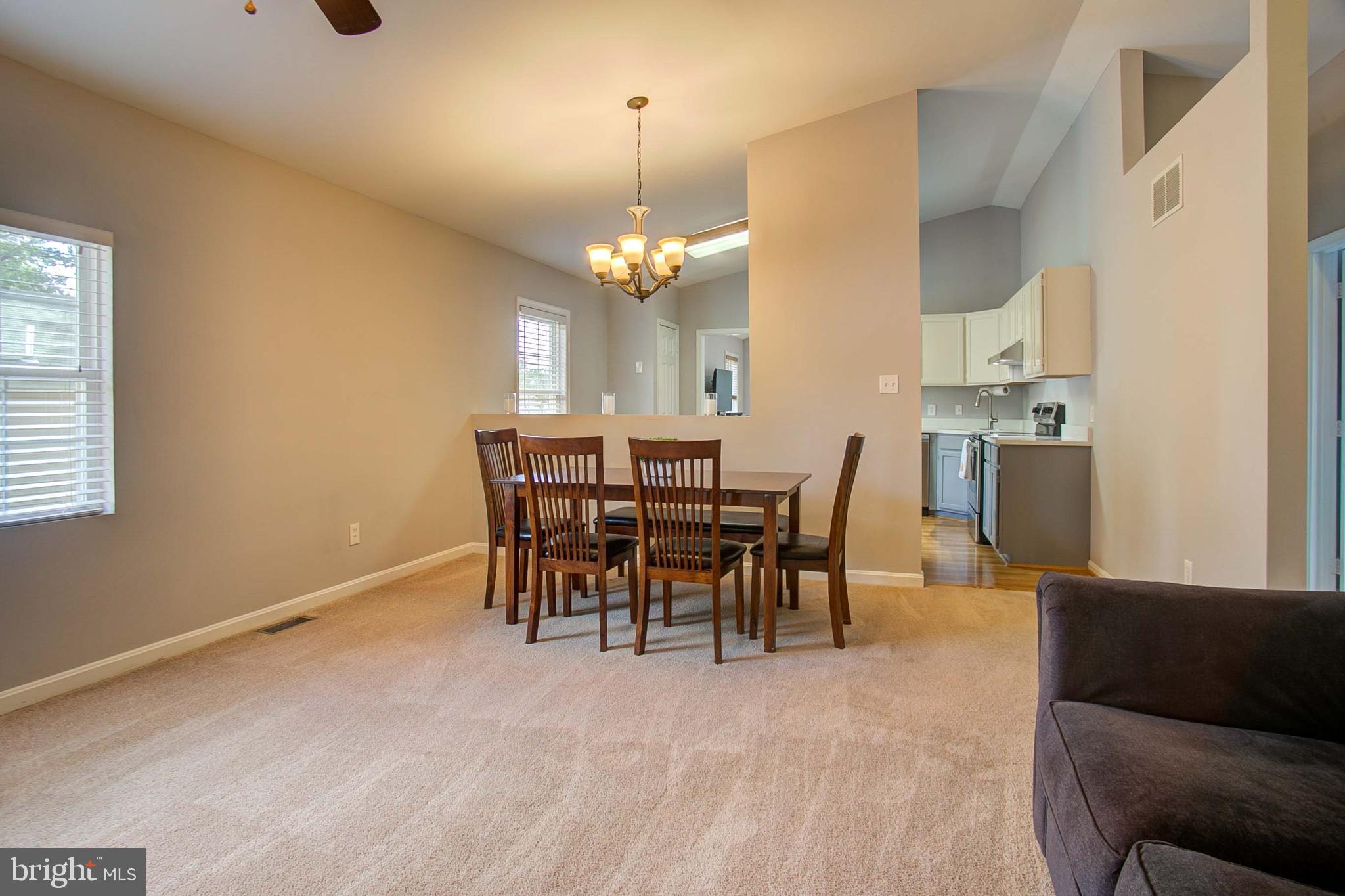 326 George Avenue Baltimore, MD 21221 - Photo 5 of 52 Gallery Image 5