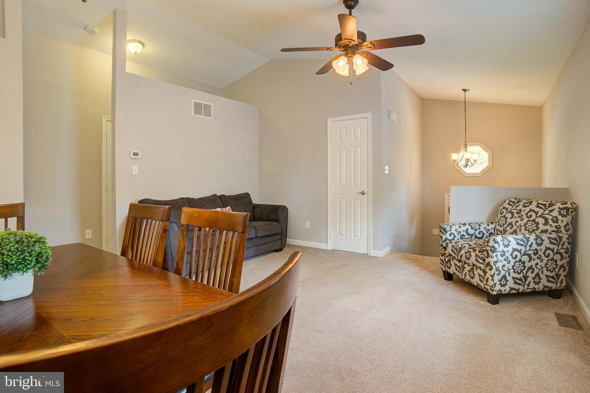 326 George Avenue Baltimore, MD 21221 - Photo 7 of 52 Gallery Image 7