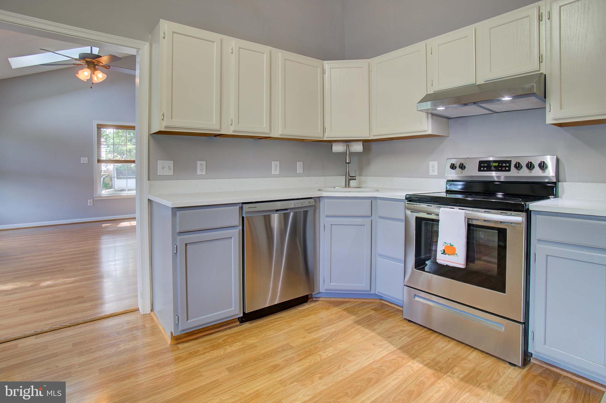 326 George Avenue Baltimore, MD 21221 - Photo 10 of 52 Gallery Image 10