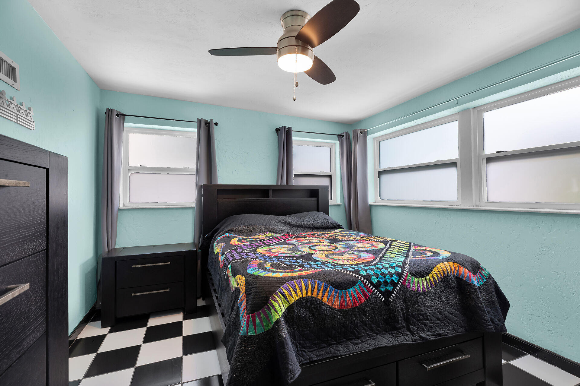 16 Janet Place Key Largo, FL 33037 - Photo 25 of 29 a bedroom with a bed and a window