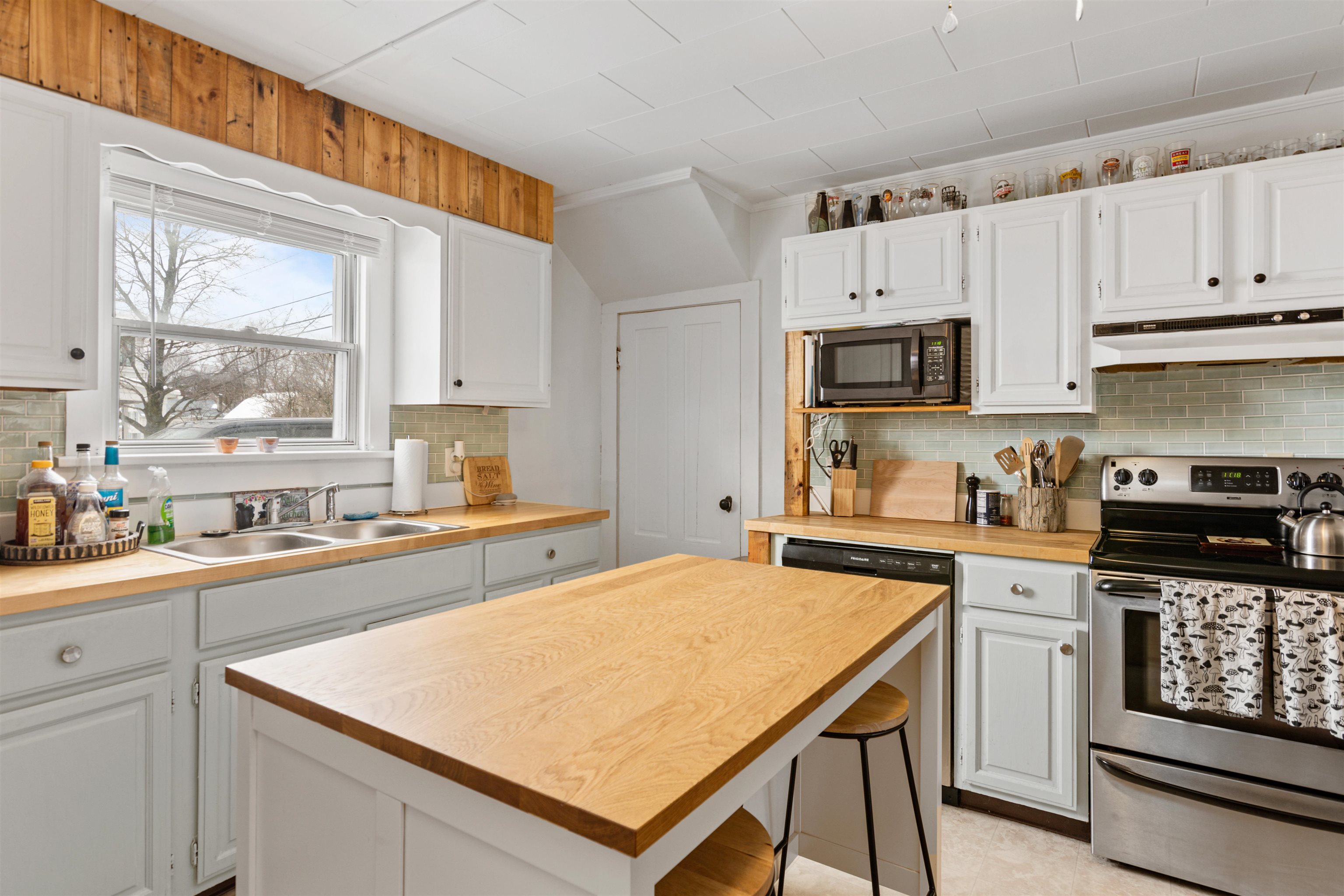 56 1st Street Swanton, VT 05488 - Photo 24 of 32 Gallery Image 24