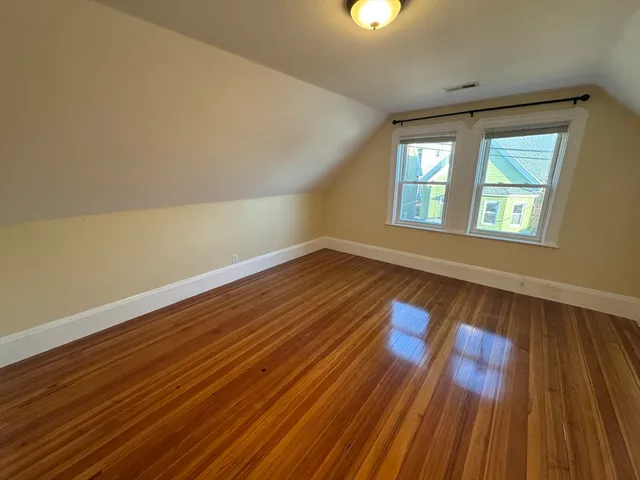 $3,500 | 50 Lowell Street, Unit 3, Somerville, MA 02143