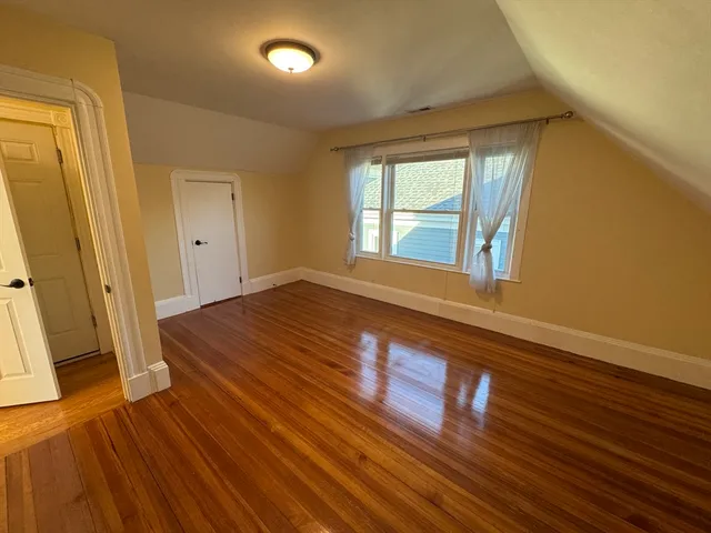 $3,500 | 50 Lowell Street, Unit 3, Somerville, MA 02143