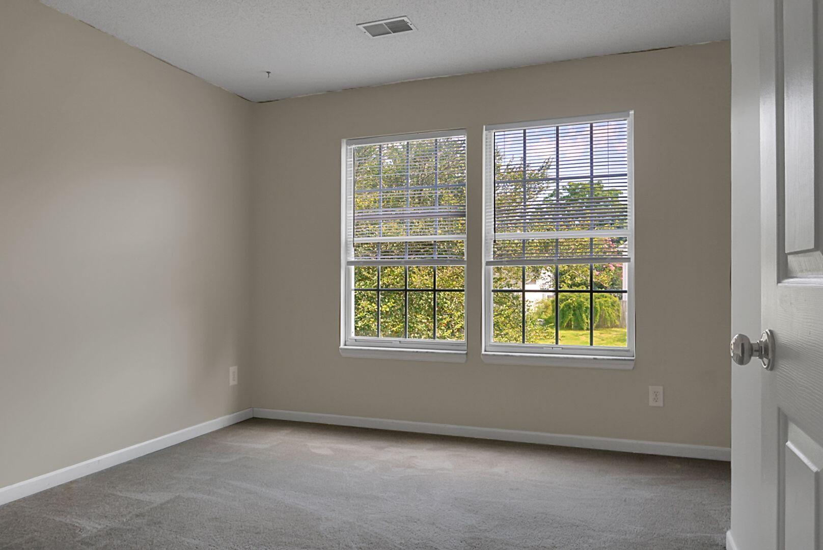 116 Whaler Road Summerville, SC 29485 - Photo 33 of 45 31.