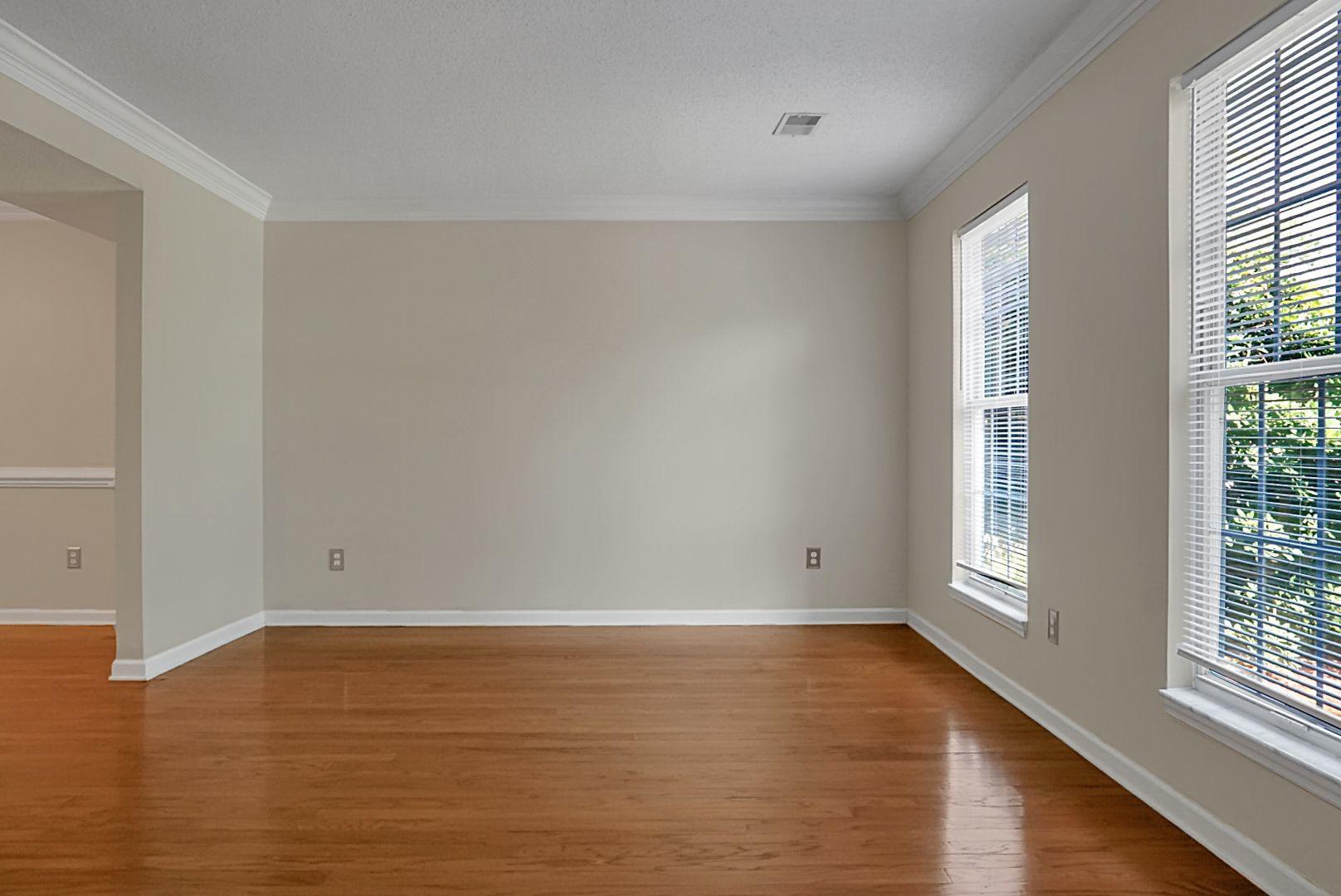 116 Whaler Road Summerville, SC 29485 - Photo 8 of 45 5.