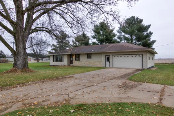 $247,000 | N40322 State Road 93, Independence, WI 54747