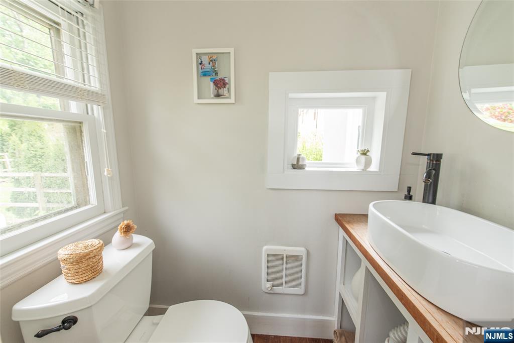 6 Maple Street Bernardsville, NJ 07924 - Photo 12 of 24