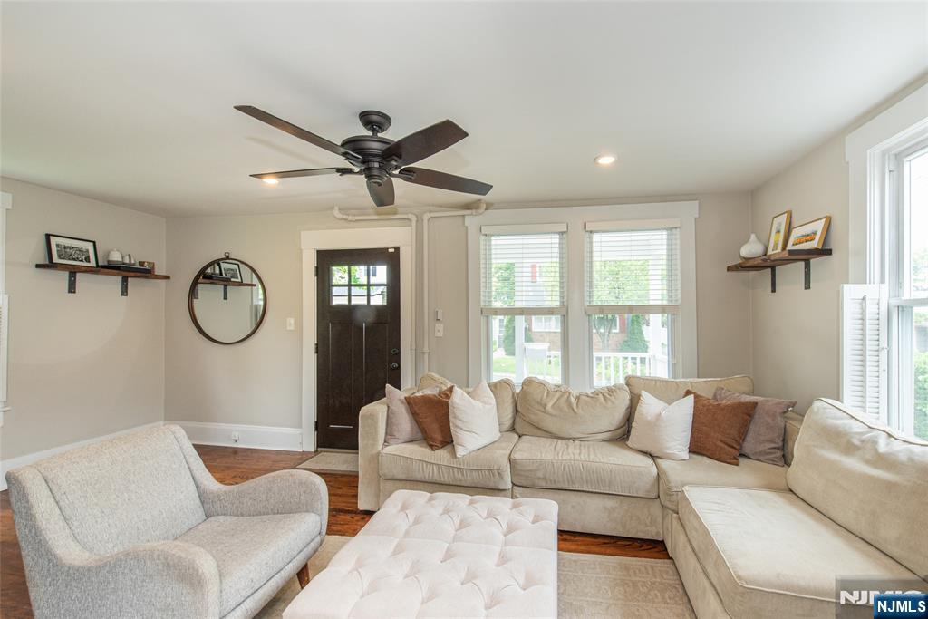 6 Maple Street Bernardsville, NJ 07924 - Photo 6 of 24