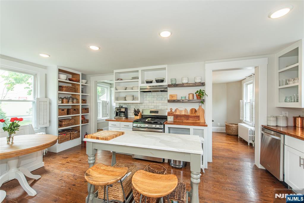 6 Maple Street Bernardsville, NJ 07924 - Photo 7 of 24