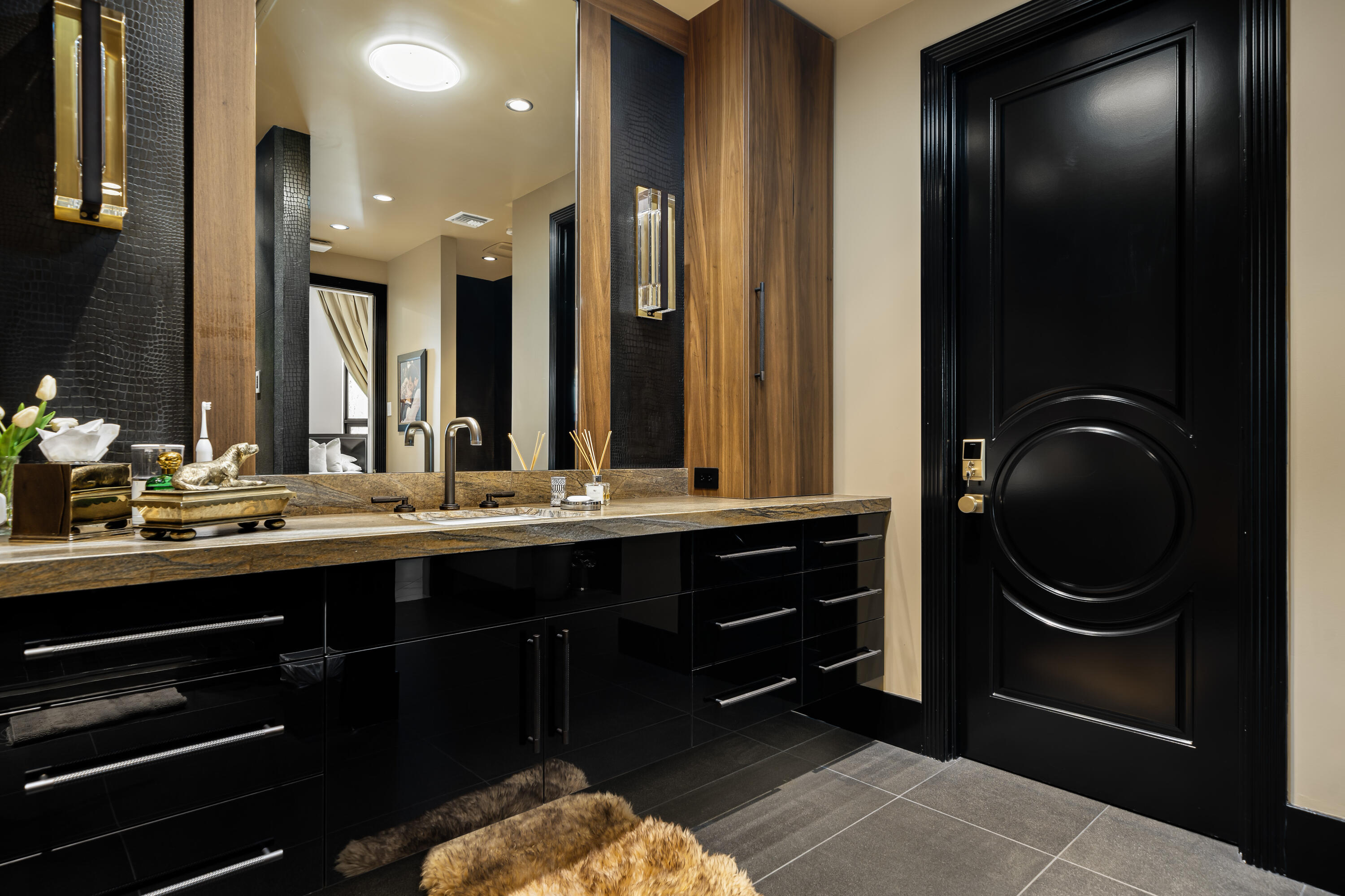 40440 Morningstar Road Rancho Mirage, CA 92270 - Photo 29 of 64 a bathroom with a sink and a mirror