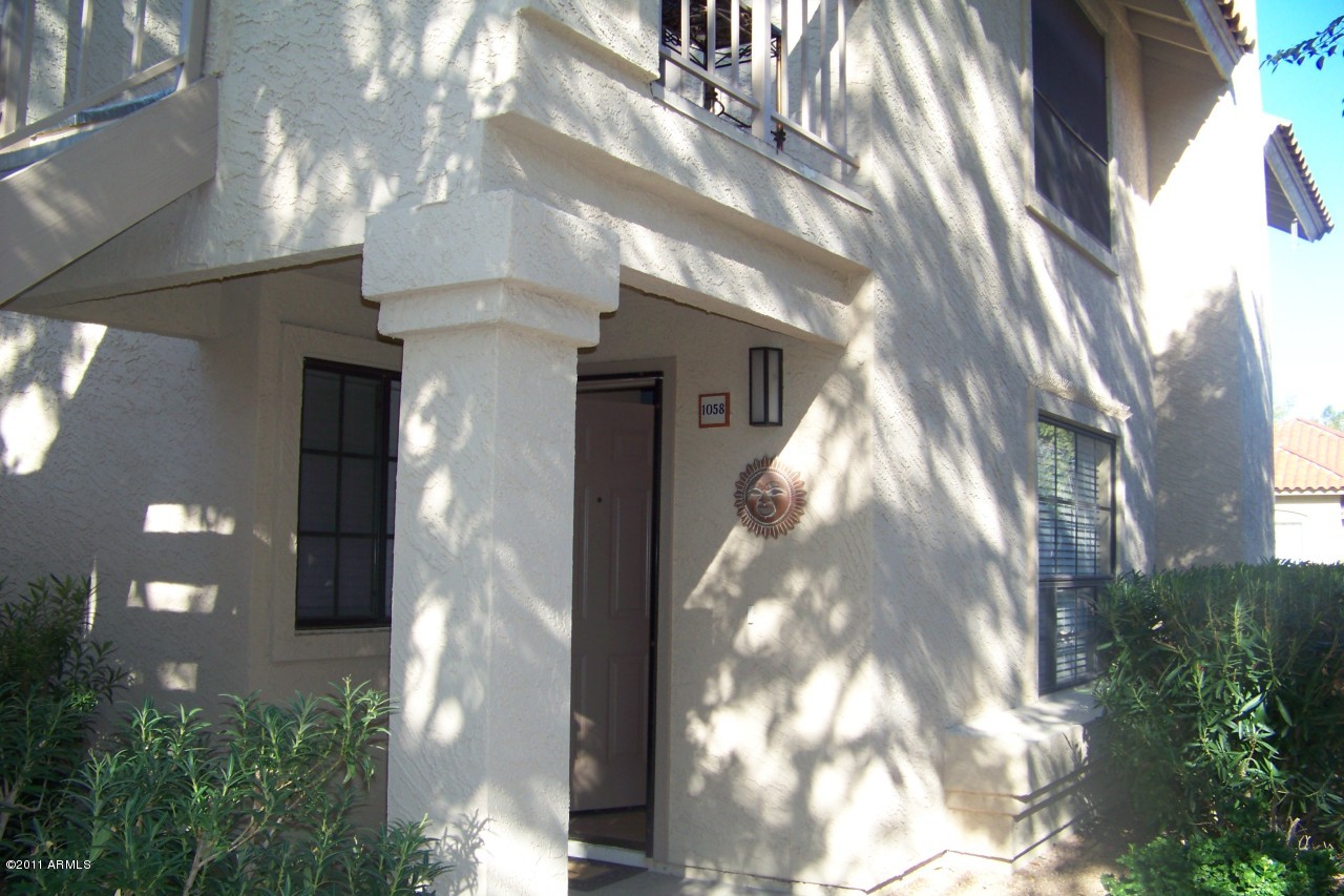 8700 East Mountain View Road, Unit 1058 Scottsdale, AZ 85258 - Photo 2 of 31 a view of entryway