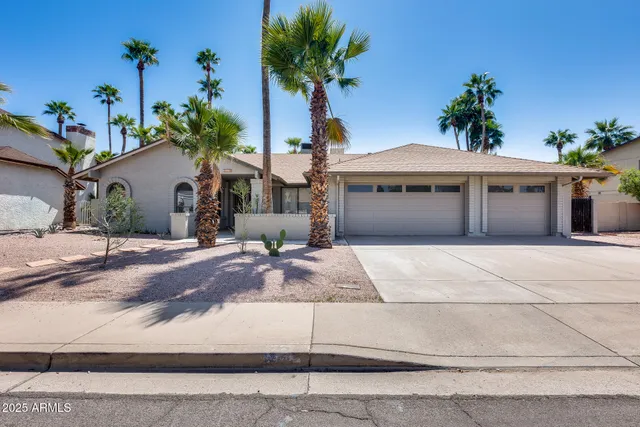 $584,000 | 319 East Hackamore Street, Mesa, AZ 85201