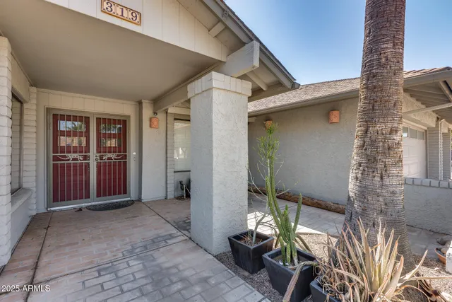 $584,000 | 319 East Hackamore Street, Mesa, AZ 85201