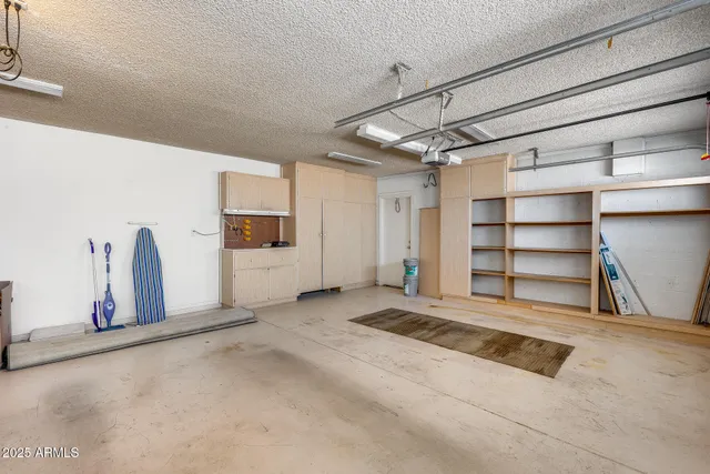 $584,000 | 319 East Hackamore Street, Mesa, AZ 85201