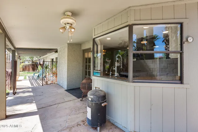 $584,000 | 319 East Hackamore Street, Mesa, AZ 85201