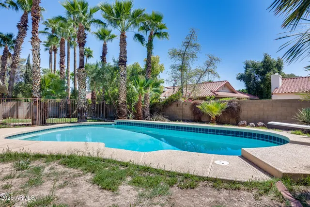 $584,000 | 319 East Hackamore Street, Mesa, AZ 85201