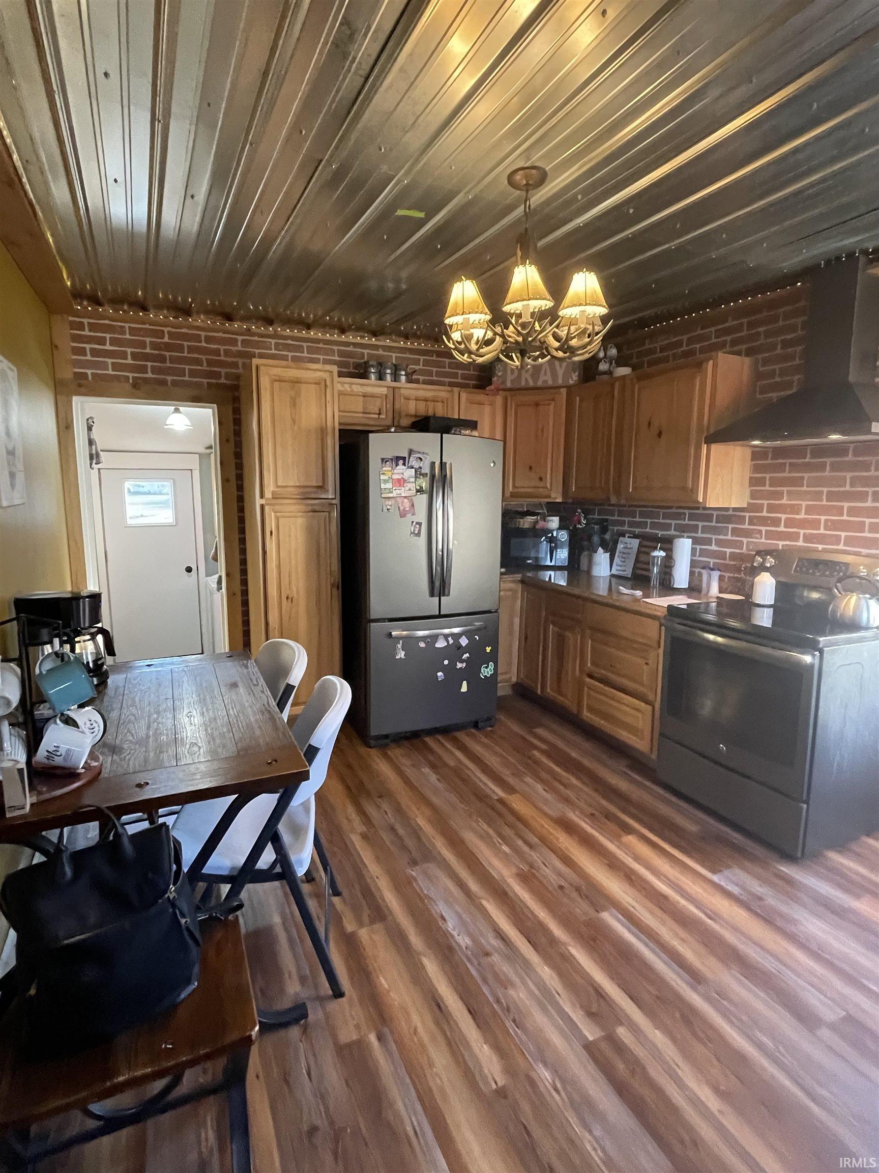 2051 18th Road Tippecanoe, IN 46570 - Photo 5 of 28