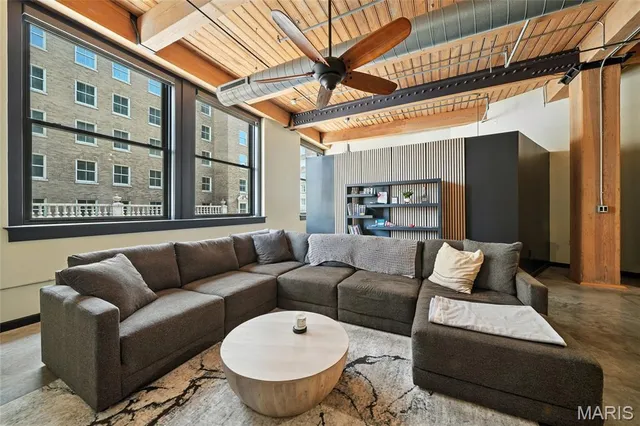 $208,000 | 901 Washington Avenue, Unit 305, St. Louis, MO 63101