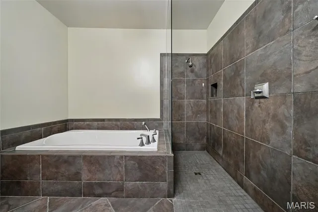 $208,000 | 901 Washington Avenue, Unit 305, St. Louis, MO 63101