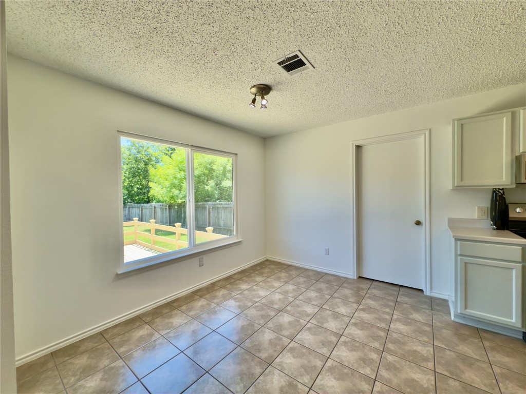 7817 Marble Ridge Drive Austin, TX 78747 - Photo 14 of 38