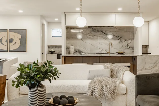 $1,980,000 | 4094 Chapel Hl Court, Bargersville, IN 46106