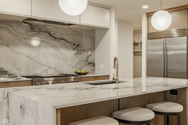 $1,980,000 | 4094 Chapel Hl Court, Bargersville, IN 46106