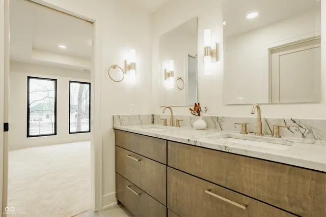 $1,980,000 | 4094 Chapel Hl Court, Bargersville, IN 46106