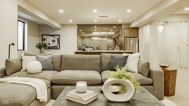 $1,980,000 | 4094 Chapel Hl Court, Bargersville, IN 46106