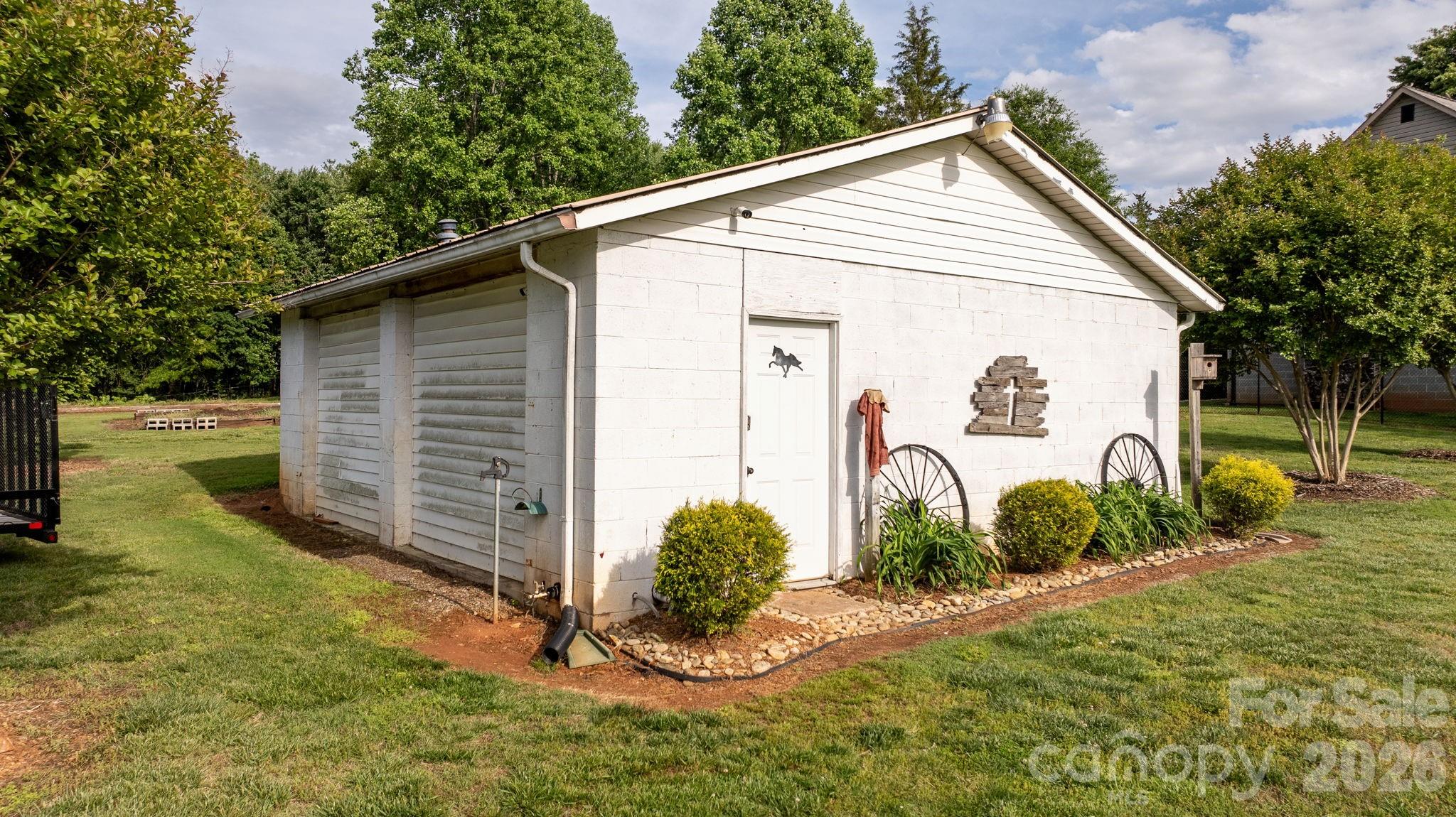 2582 Startown Road Newton, NC 28658 - Photo 26 of 42 a view of a back yard of the house