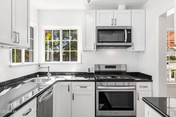 $1,390,000 | 1484 North Rose Street, Burbank, CA 91505