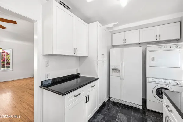 $1,390,000 | 1484 North Rose Street, Burbank, CA 91505
