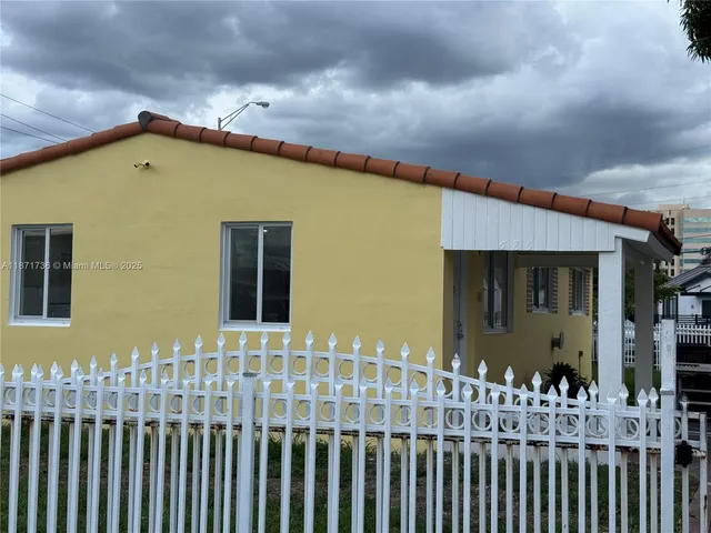 $555,000 | 685 Southeast Park Drive, Hialeah, FL 33010