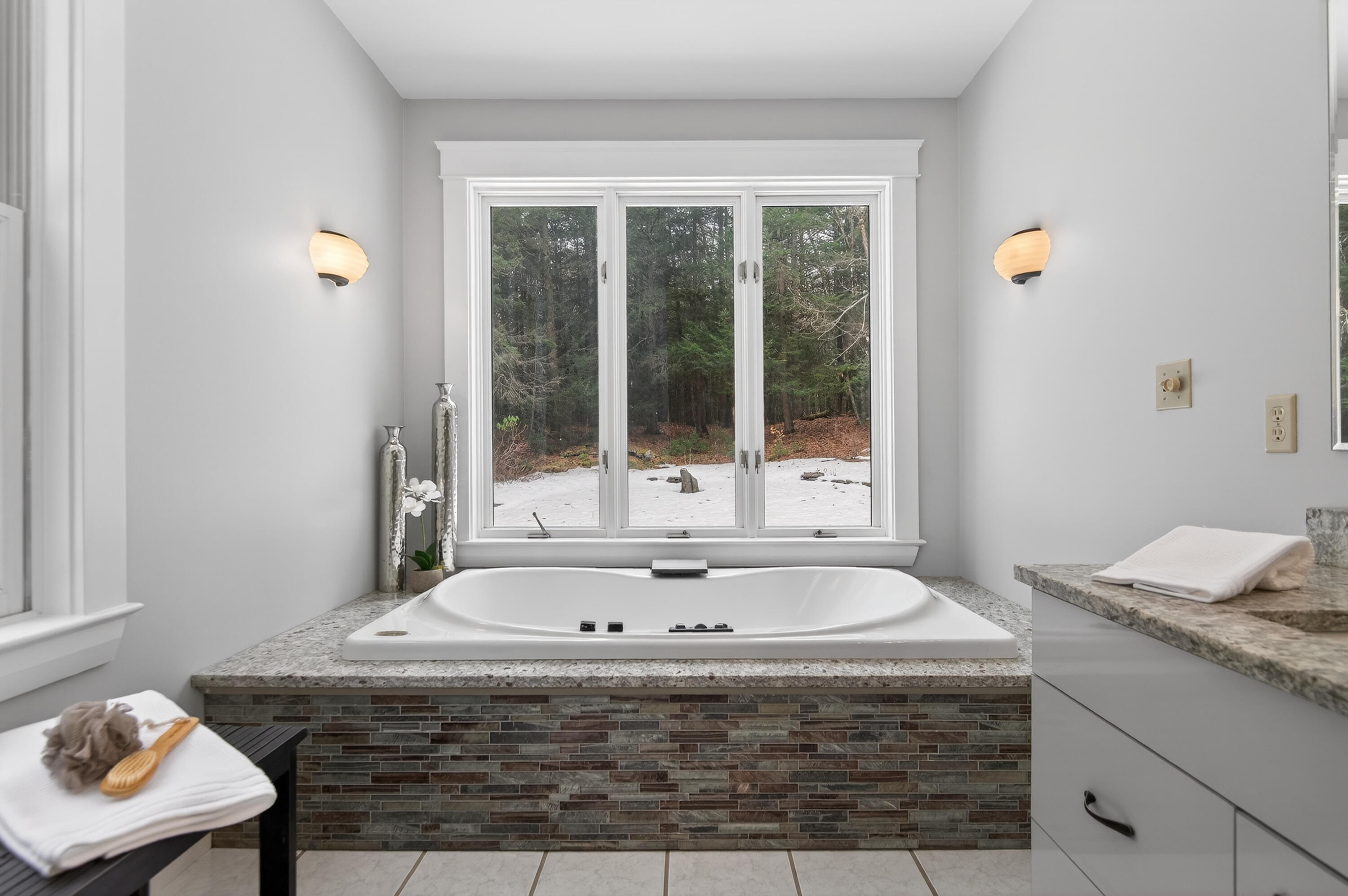24 Hemlock Ridge North Yarmouth, ME 04097 - Photo 11 of 22 152_24 Hemlock Ridge_MorneauStudios_prin