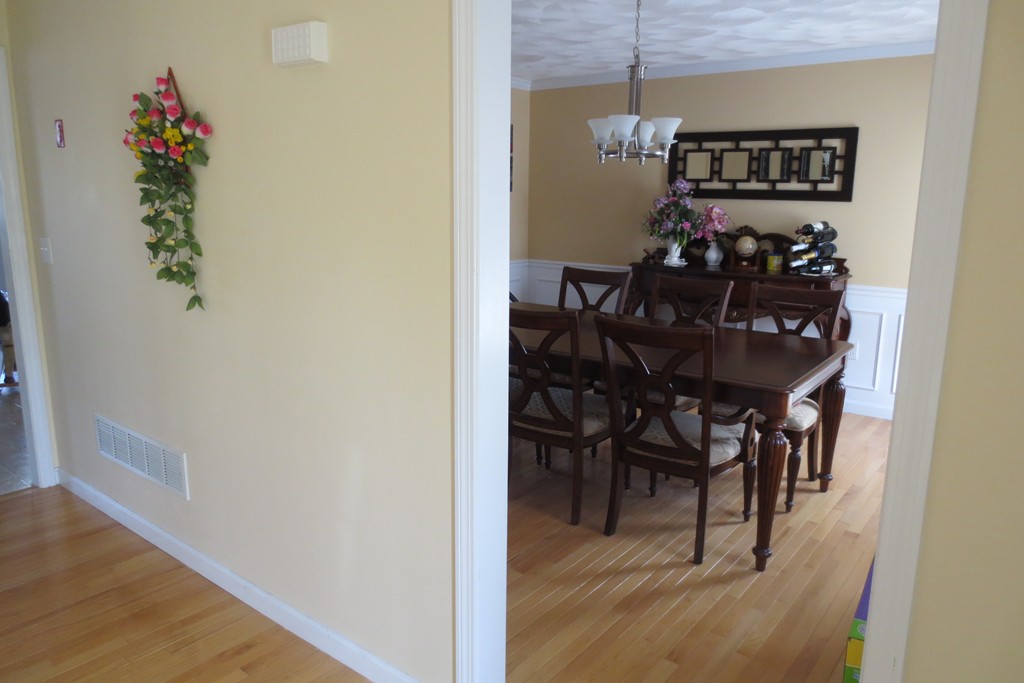 21 Maple Ridge Road Methuen, MA 01844 - Photo 3 of 15 Gallery Image 3