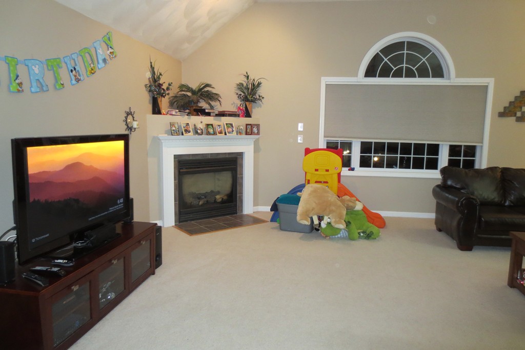 21 Maple Ridge Road Methuen, MA 01844 - Photo 6 of 15 Gallery Image 6