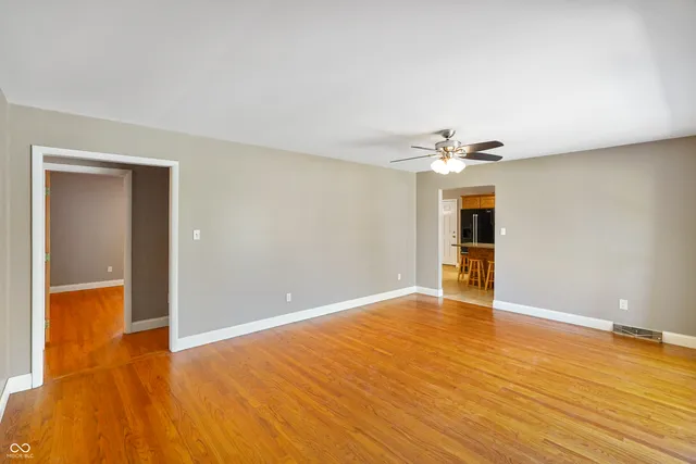 $299,900 | 492 Manor Drive, Seymour, IN 47274