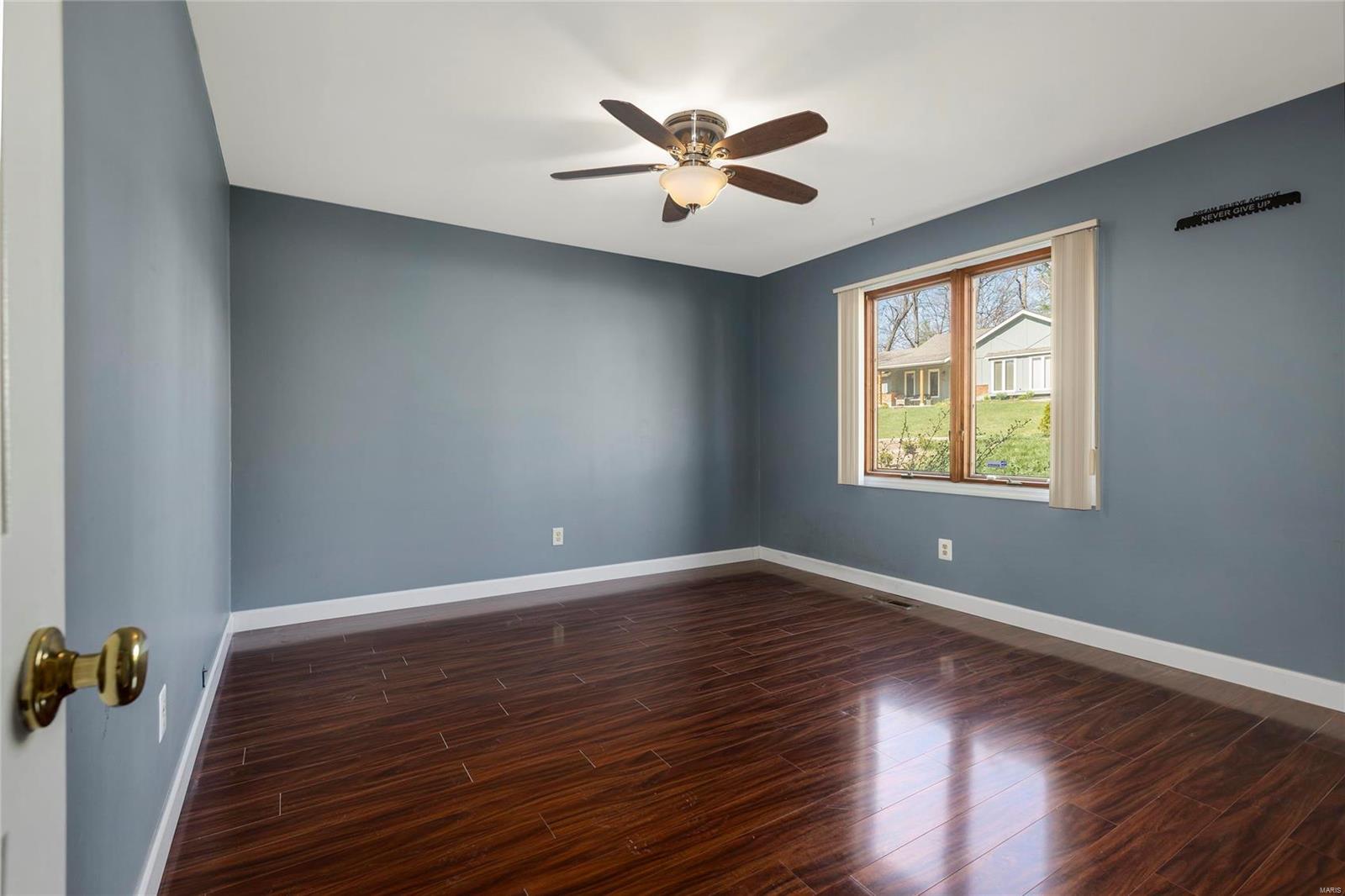 1911 Rustic Oak Road Chesterfield, MO 63017 - Photo 18 of 42 Gallery Image 18