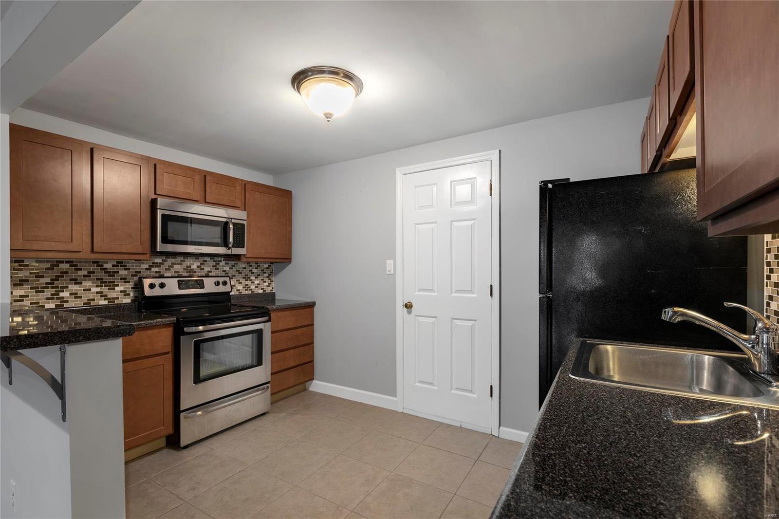 1911 Rustic Oak Road Chesterfield, MO 63017 - Photo 25 of 42 Gallery Image 25