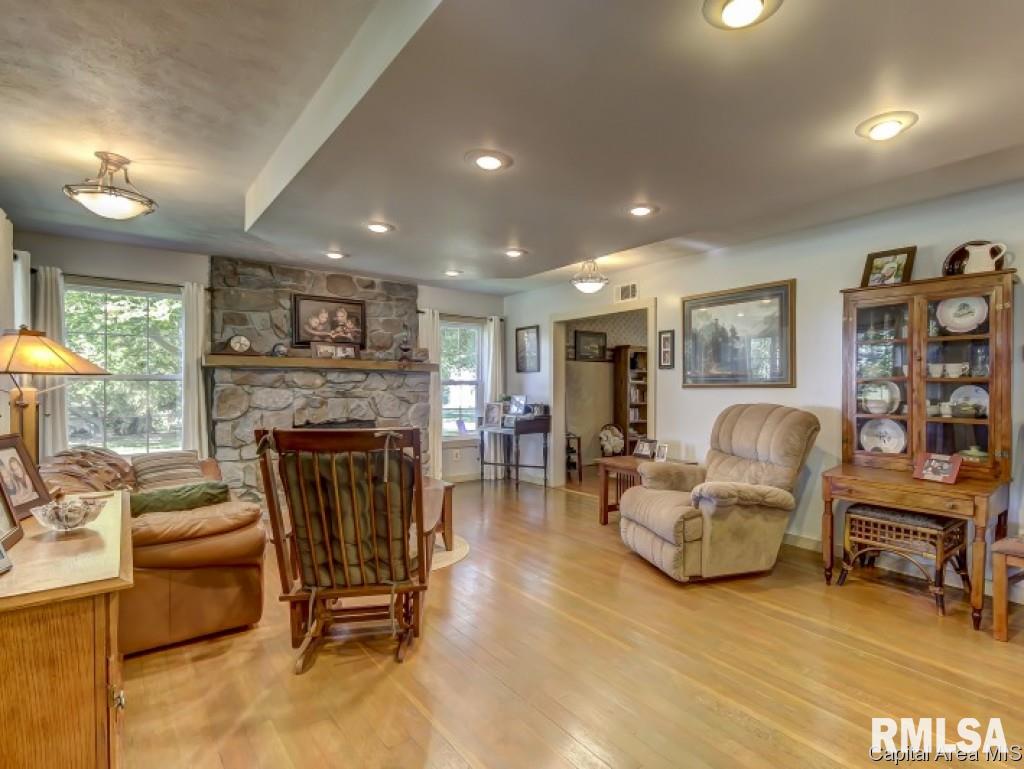 953 Klor Road Buffalo, IL 62515 - Photo 21 of 36 Gallery Image 21